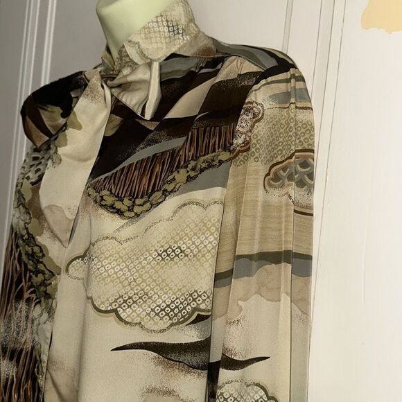 Vintage 70s Asian Inspired Stylized Cream, Tan & Brown Blouse that Ties at Neck - Picture 4 of 7